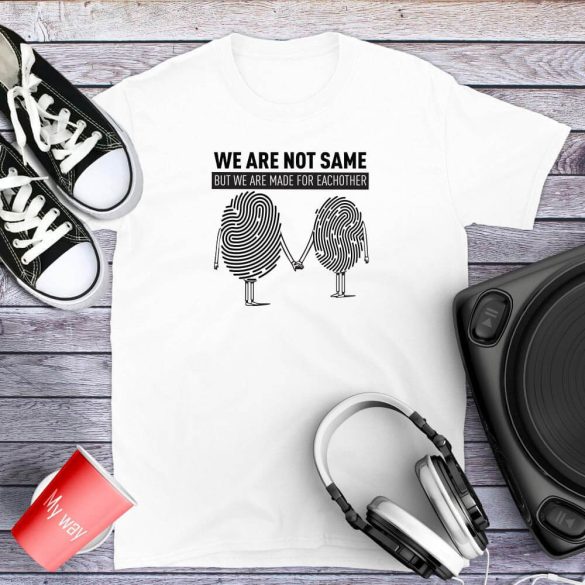 We are not same-egyedi-mintas-polo